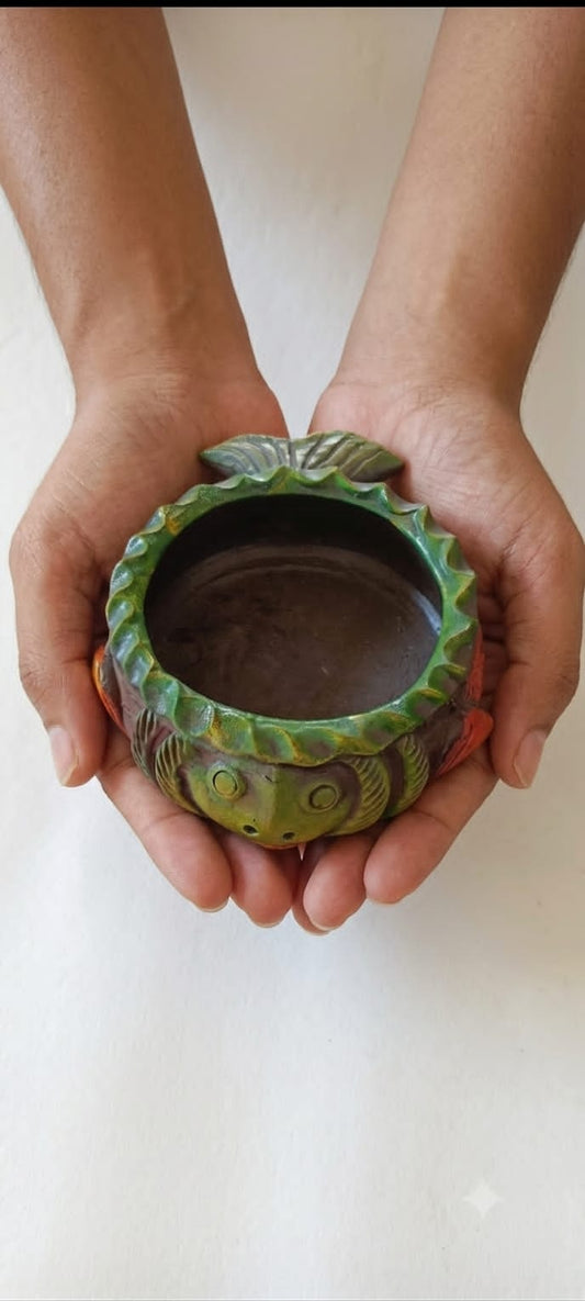 Handmade GI Tagged Gorakhpur Terracotta Fish Urli Bowl – 15 cm Hand Painted Decorative Urli